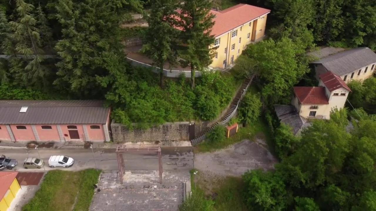 Ostello La Miniera Massa Marittima Exteriör bild